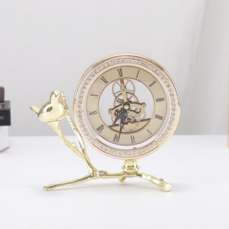 Tehase otsemüük Euroopa stiilis kell retro loominguline laua kell metall Bird Clock kodus dekoratsioon seina kell ripats